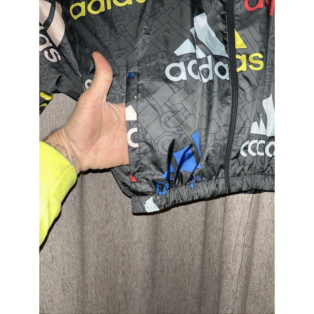 Adidas Hooded‎ Windbreaker Medium